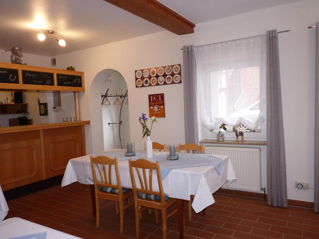 Gaestehaus Bacchus Wachenheim an der Weinstraße Eksteriør billede